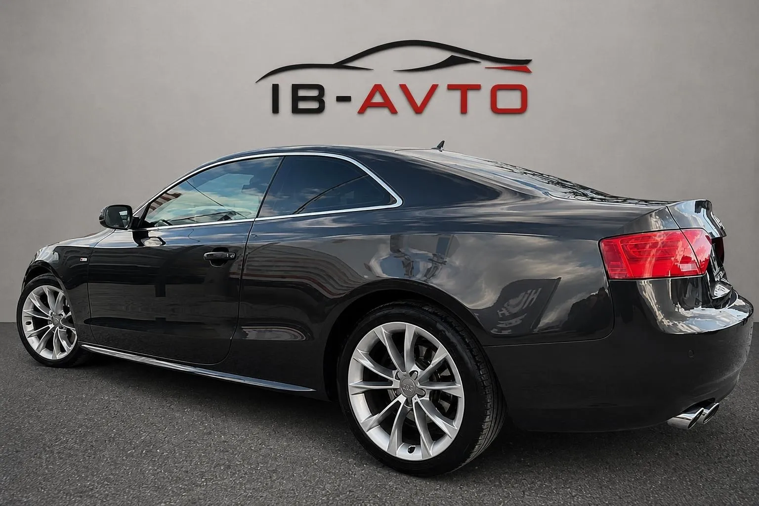 Zunanja slika - Audi A5 - Coupe  2.0 TDI - 4