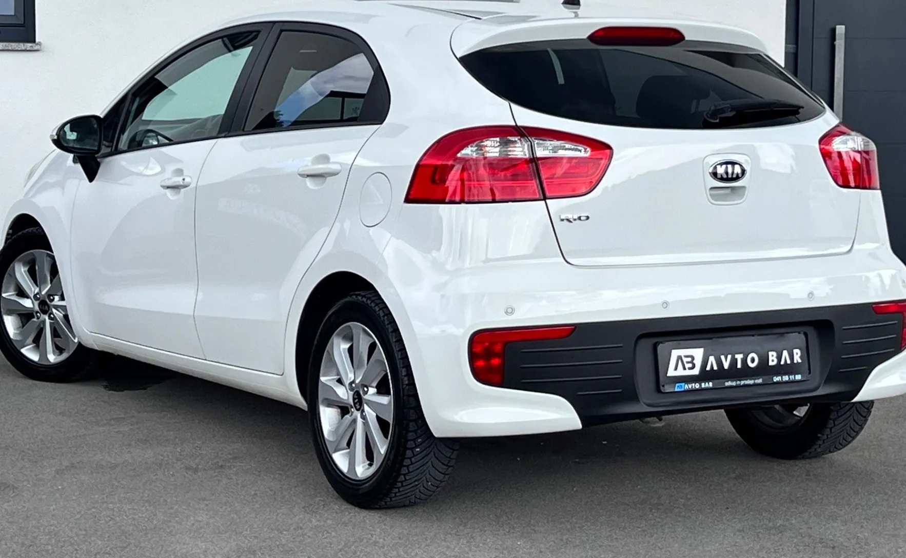 Zunanja slika - KIA Rio - 1.25 CVVT+SLO+ALU+PDC... - 8