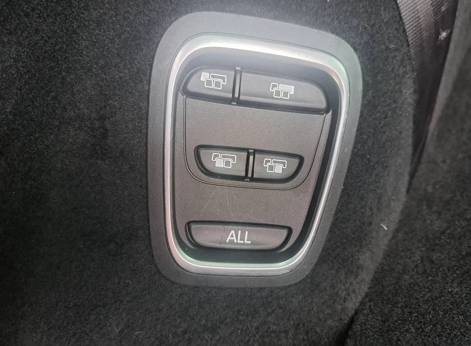 Zunanja slika - Renault Scénic - Grand Scenic Bose Energy dCi 130 Z ENOLETNIM JAMSTVOM 7 SEDEŽEV - 9