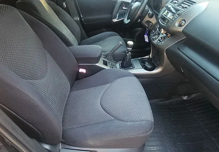 Zunanja slika - Toyota RAV4 - 4WD 2.2 D-4D 150ks °1.LASTNIK° °NOVE GUME° - 7