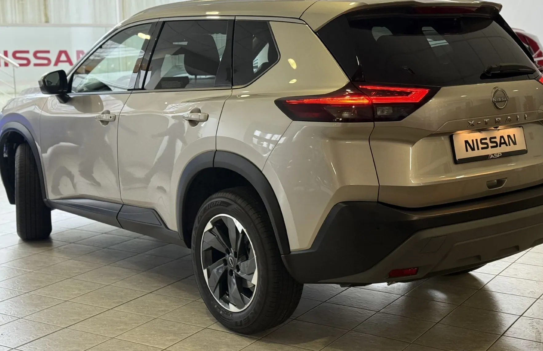 Zunanja slika - Nissan X-Trail - 1.5 VC-T MHEV N-Connecta X-Tronic + CONFORT - 3