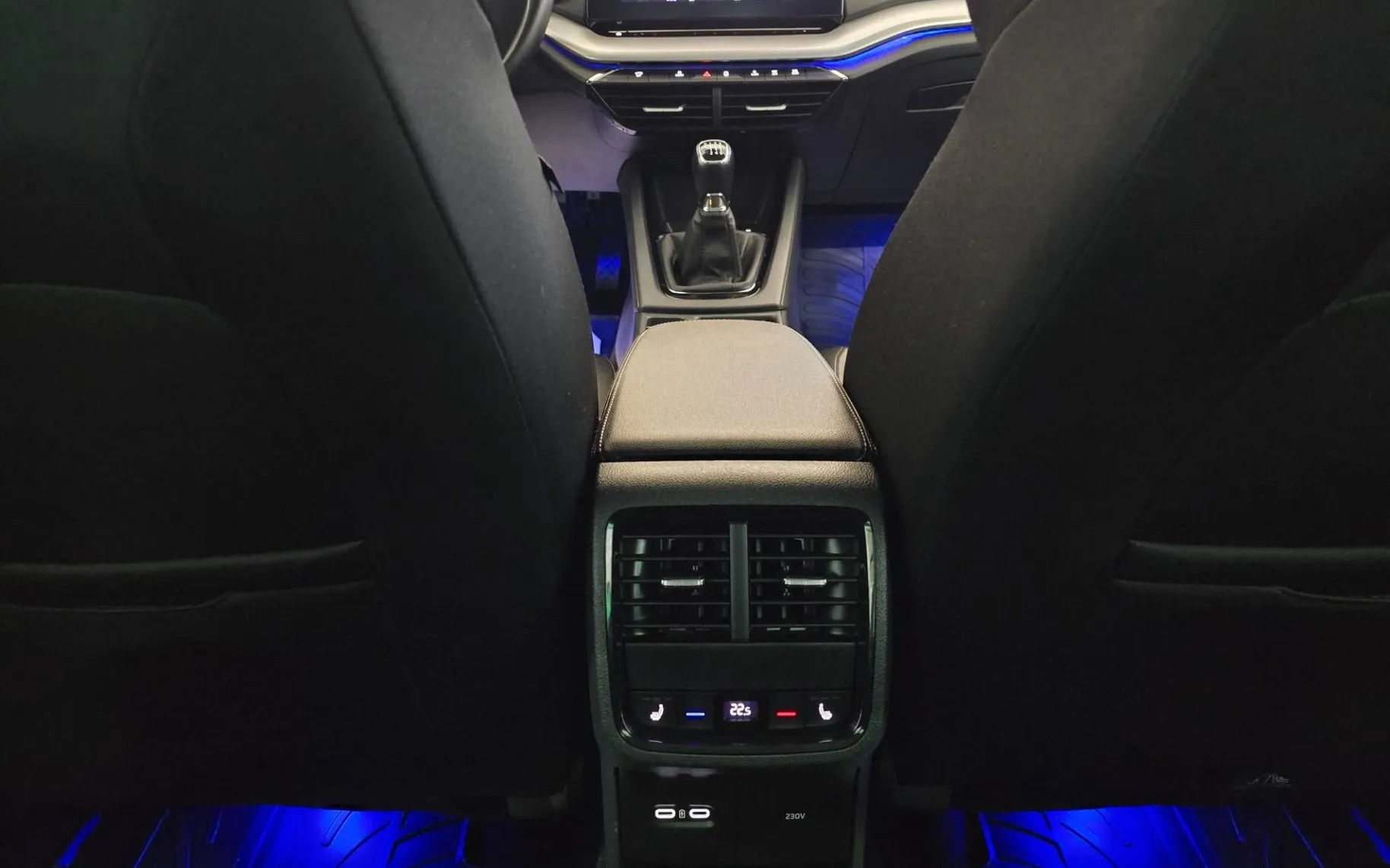 Notranja slika - Škoda Octavia - Combi 2.0 TDI Clever- LED.virtual.kamera.nav.ALU18 - 13