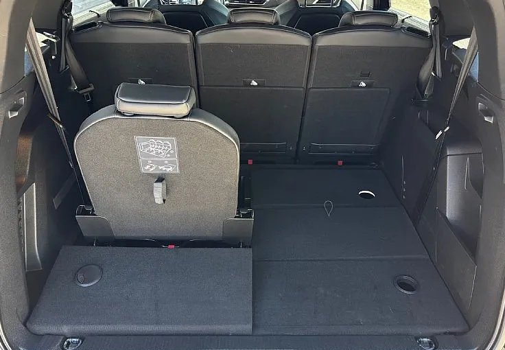 Zunanja slika - Peugeot 5008 - GT Avt. - FULL LED - KAM360 - NAVI - ACC- 7SED - 12