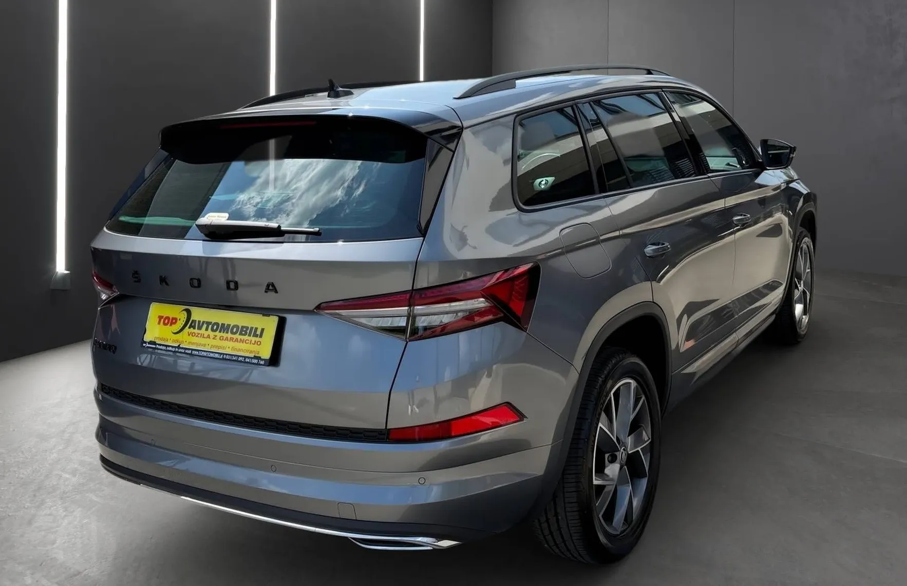Zunanja slika - Škoda Kodiaq - 2.0 TDI Sportline VIRTUAL RADAR FULL LED KAMERA - 6