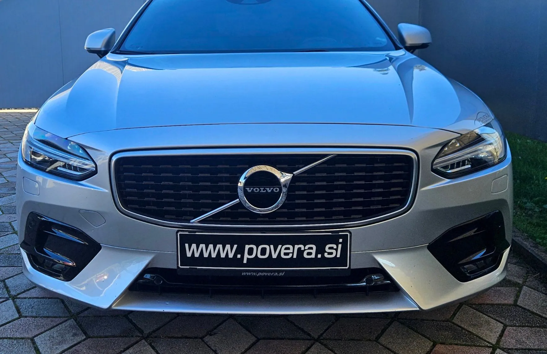 Zunanja slika - Volvo V90 - D4 AWD R-Design Avt.+18 Col +Kamera+Priklop - 2