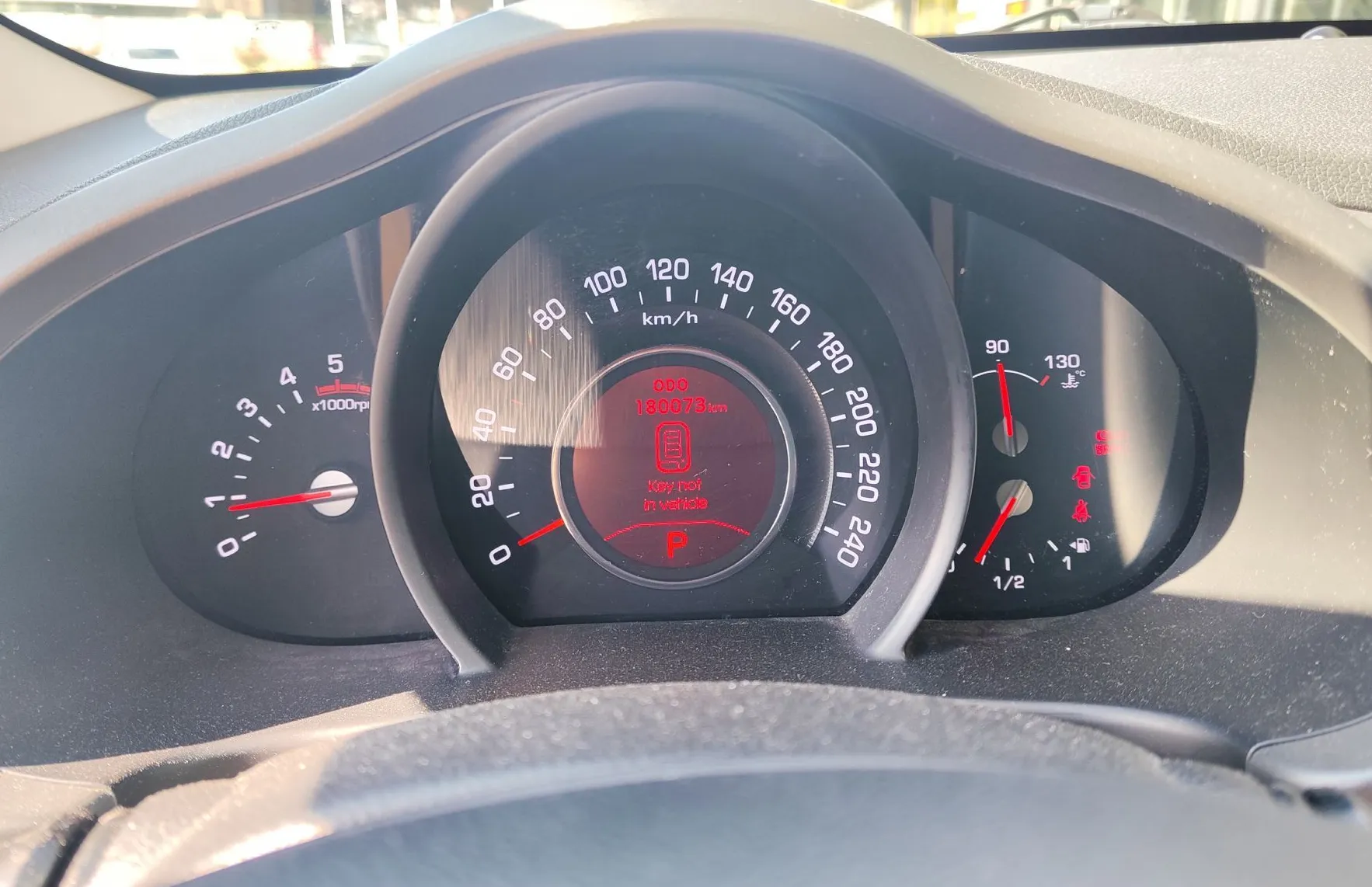 Zunanja slika - KIA Sportage - 2.0 dizel CRDi 135kW Style AWD SLO-VOZILO - 15