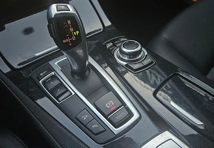 Zunanja slika - BMW Serija 5 - Touring: 530d xDrive 249ks AUTOMATIC °NAVI° tempomat - 10