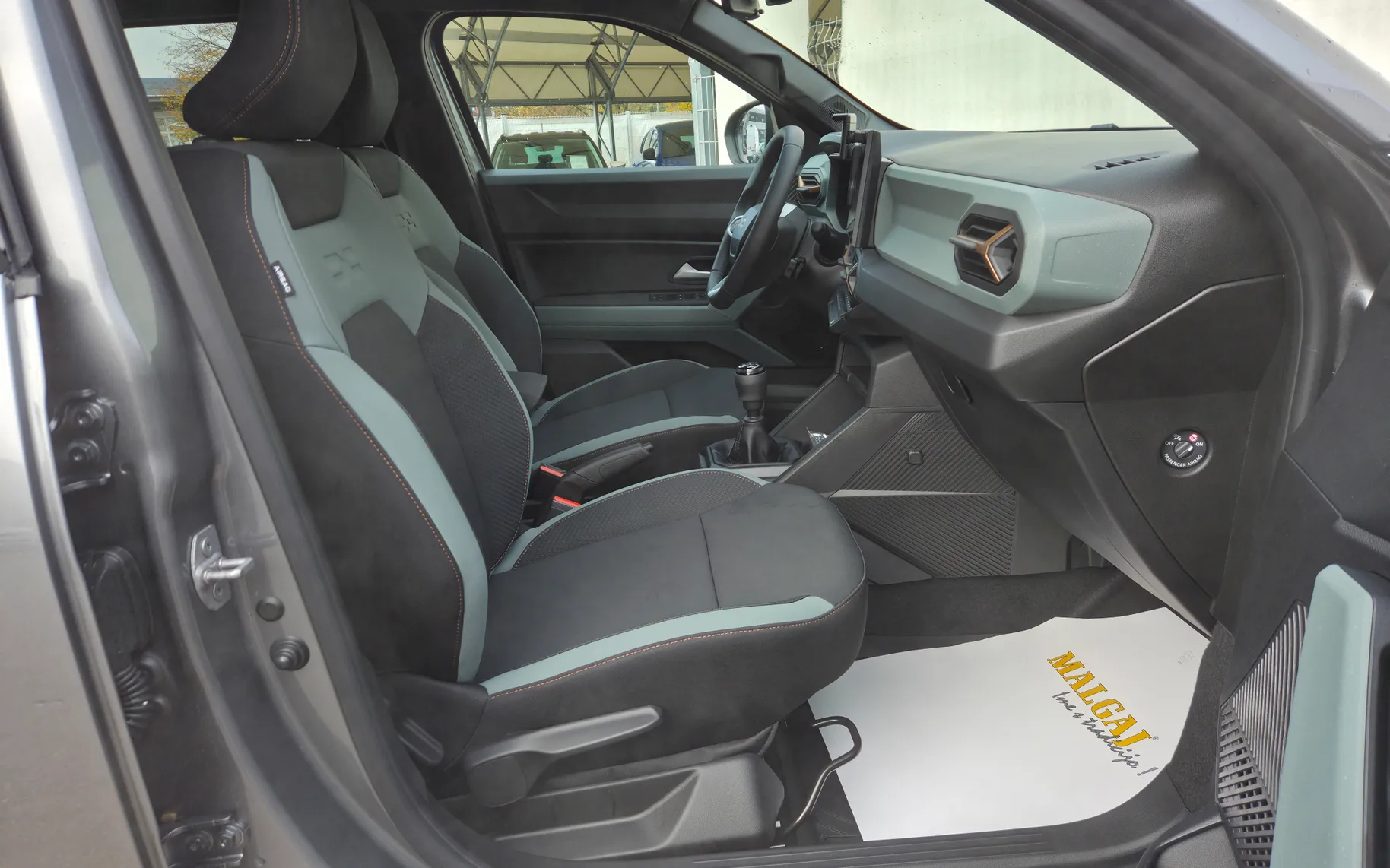 Zunanja slika - Dacia Duster - Extreme ECO-G +Paket City+Zimske gume - 14