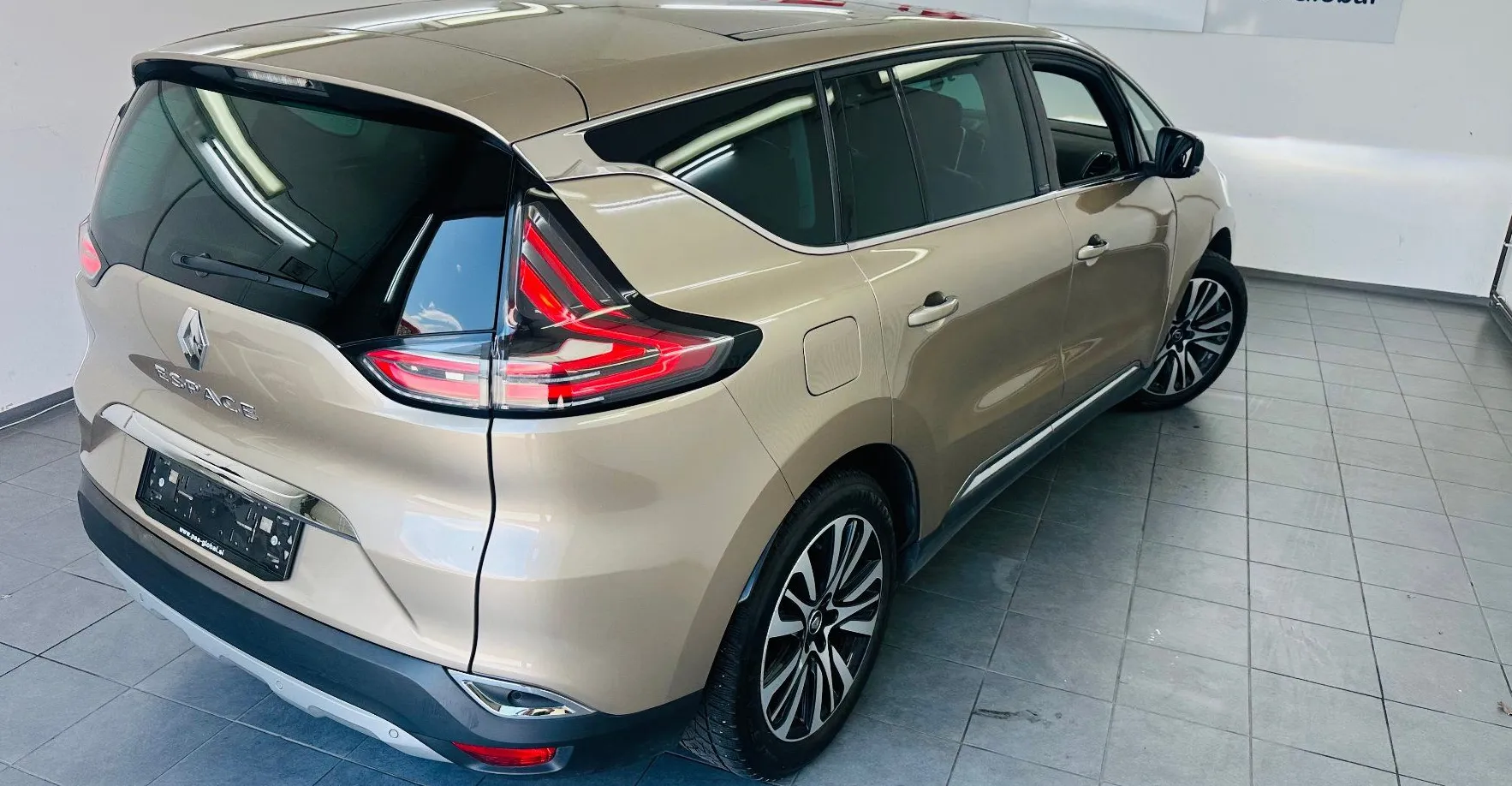 Zunanja slika - Renault Espace - 1.6 HDI 118 KW.KAMERA.NAVI.USNJE.GRE.SED.PANORAMA - 11
