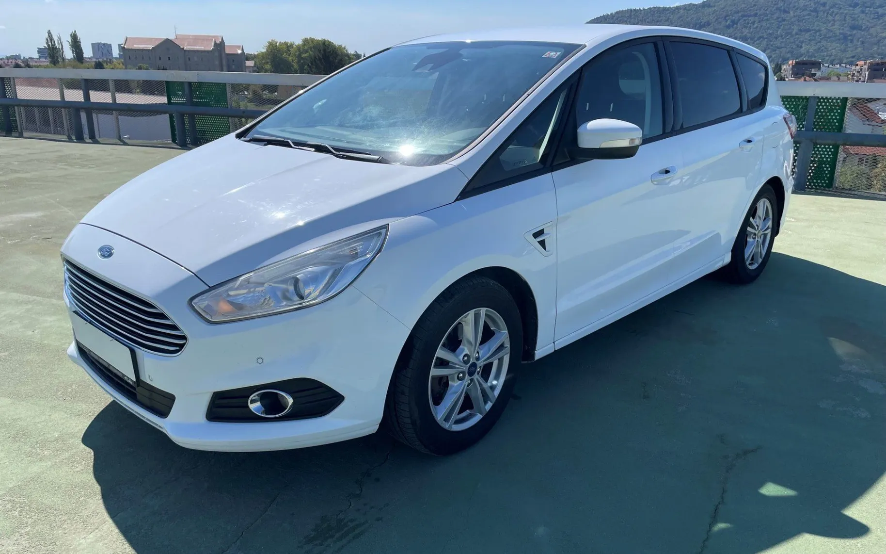 Zunanja slika - Ford S-MAX - 2.0 TDCi  Powershift NAVI.PDC.KAMERA.OGR.SEDEŽ - 2
