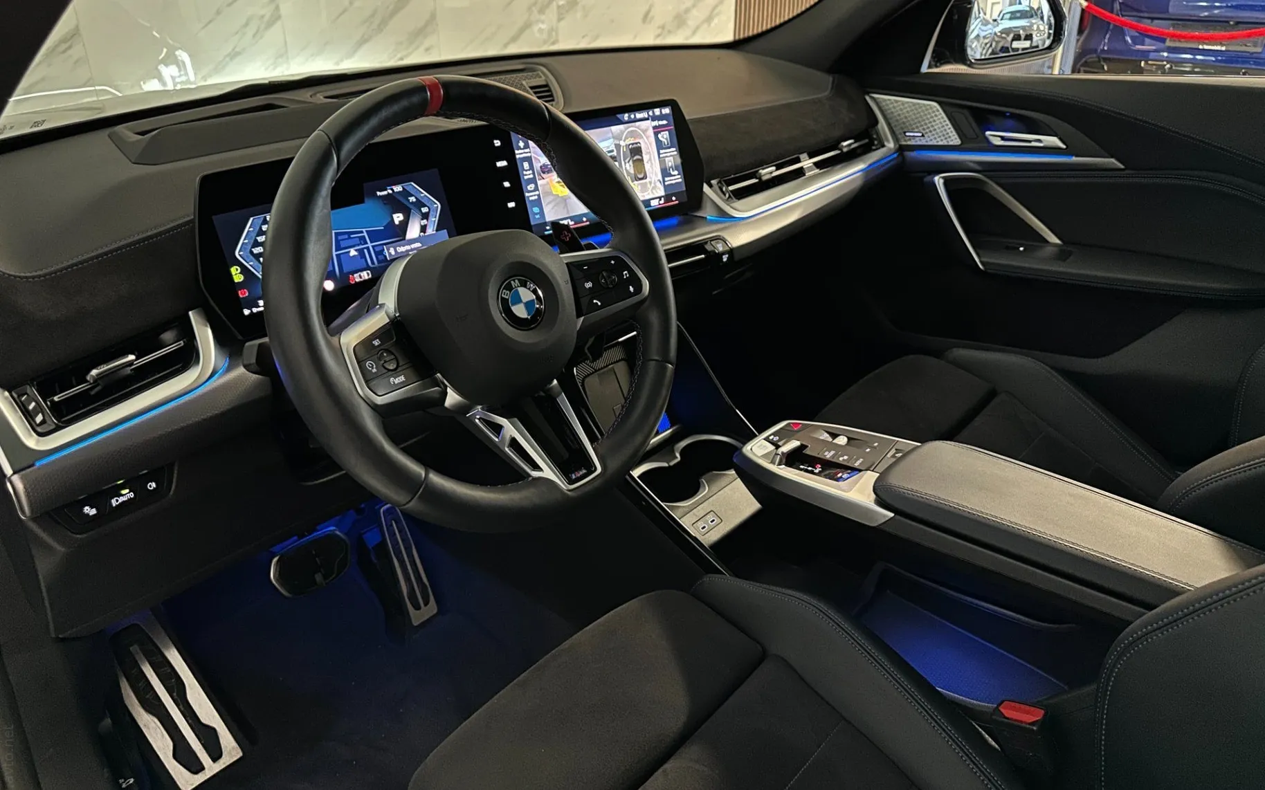 Notranja slika - BMW serija X2: - M35i xDrive |M-Pro|Pano|IconicG|R20|ACC|360K|HUD| - 8