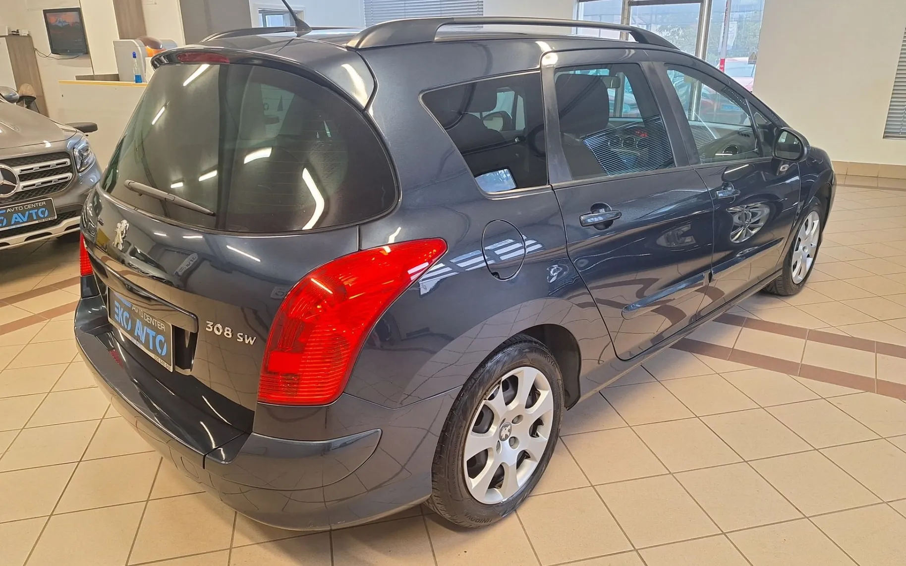 Zunanja slika - Peugeot 308 - 1.6 HDI LED-NAVI-TV-AUT. KLIMA-KREDIT BREZ POLOG - 4