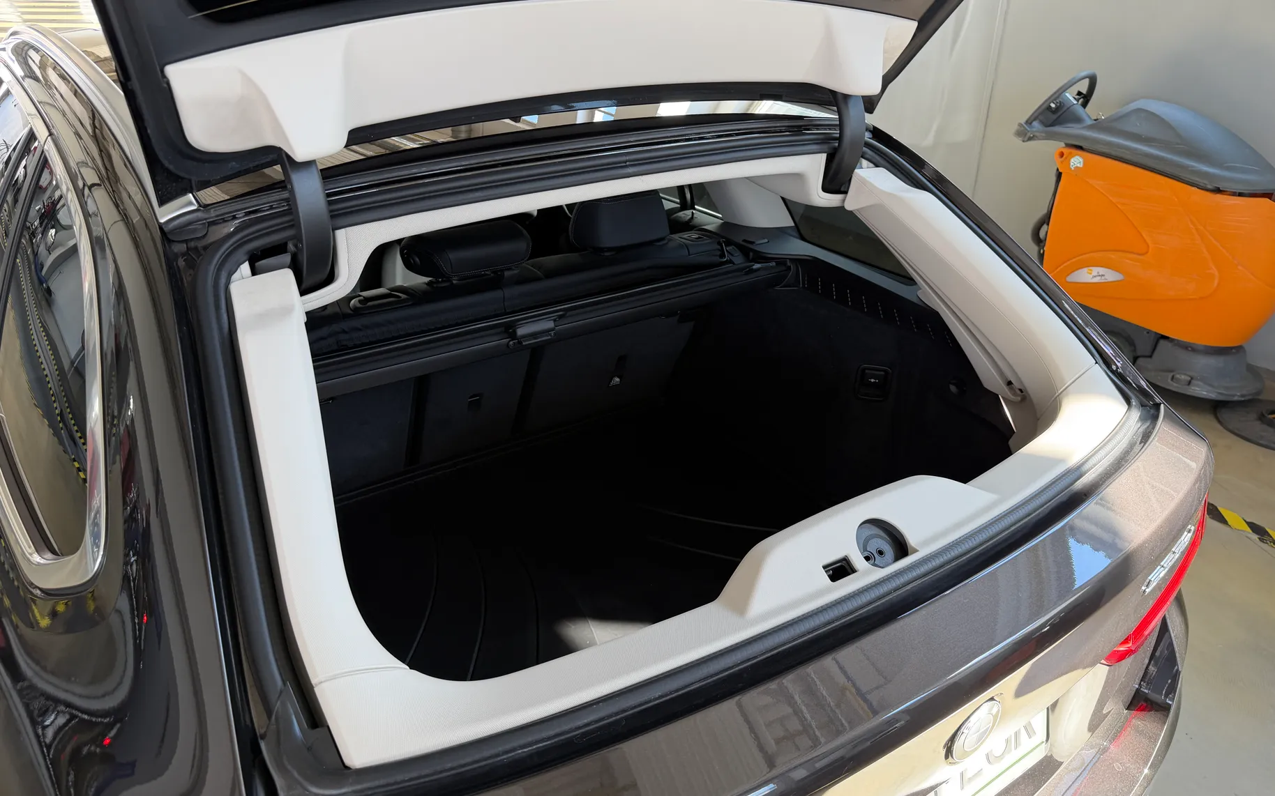 Notranja slika - BMW Serija 5 - BMW - 34