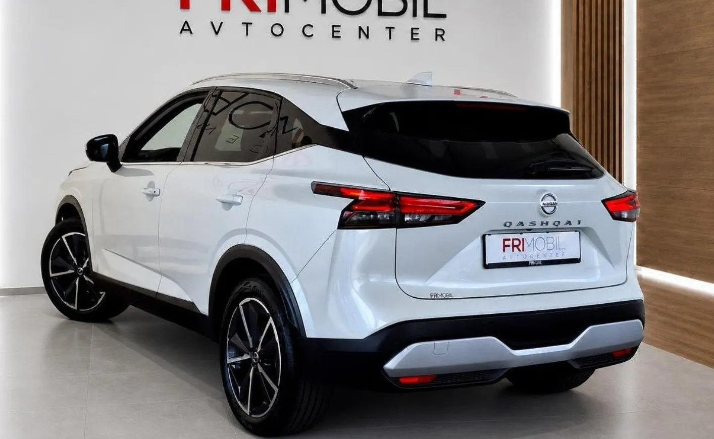 Zunanja slika - Nissan Qashqai - 1.3 DIG-T MHEV Tekna+ X-Tronic •Slovensko vozilo• - 4