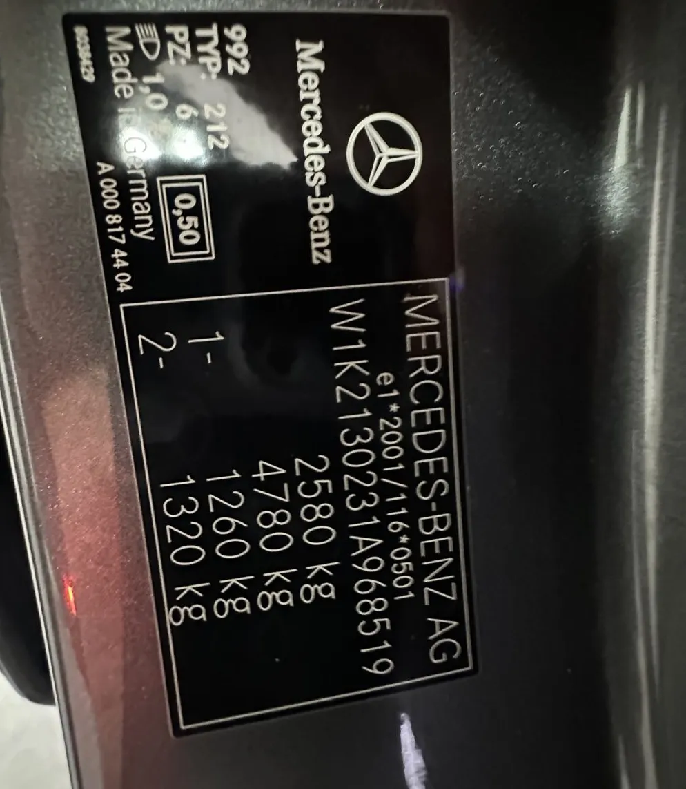 Zunanja slika - Mercedes-Benz E-Razred - E 400 d 4MATIC.KAMERA.USNJE.ACC.ZRAČ.VZMETENJE.LE - 18