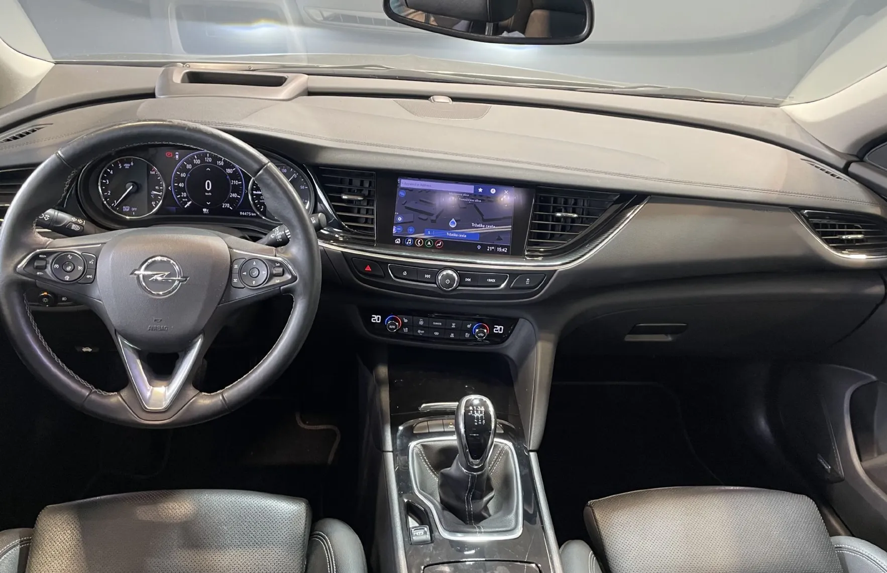 Zunanja slika - Opel Insignia - 1LAST-NAVI-360KAM-HLAJENJE-KEYLESS-RADAR-LED-USNJE - 9