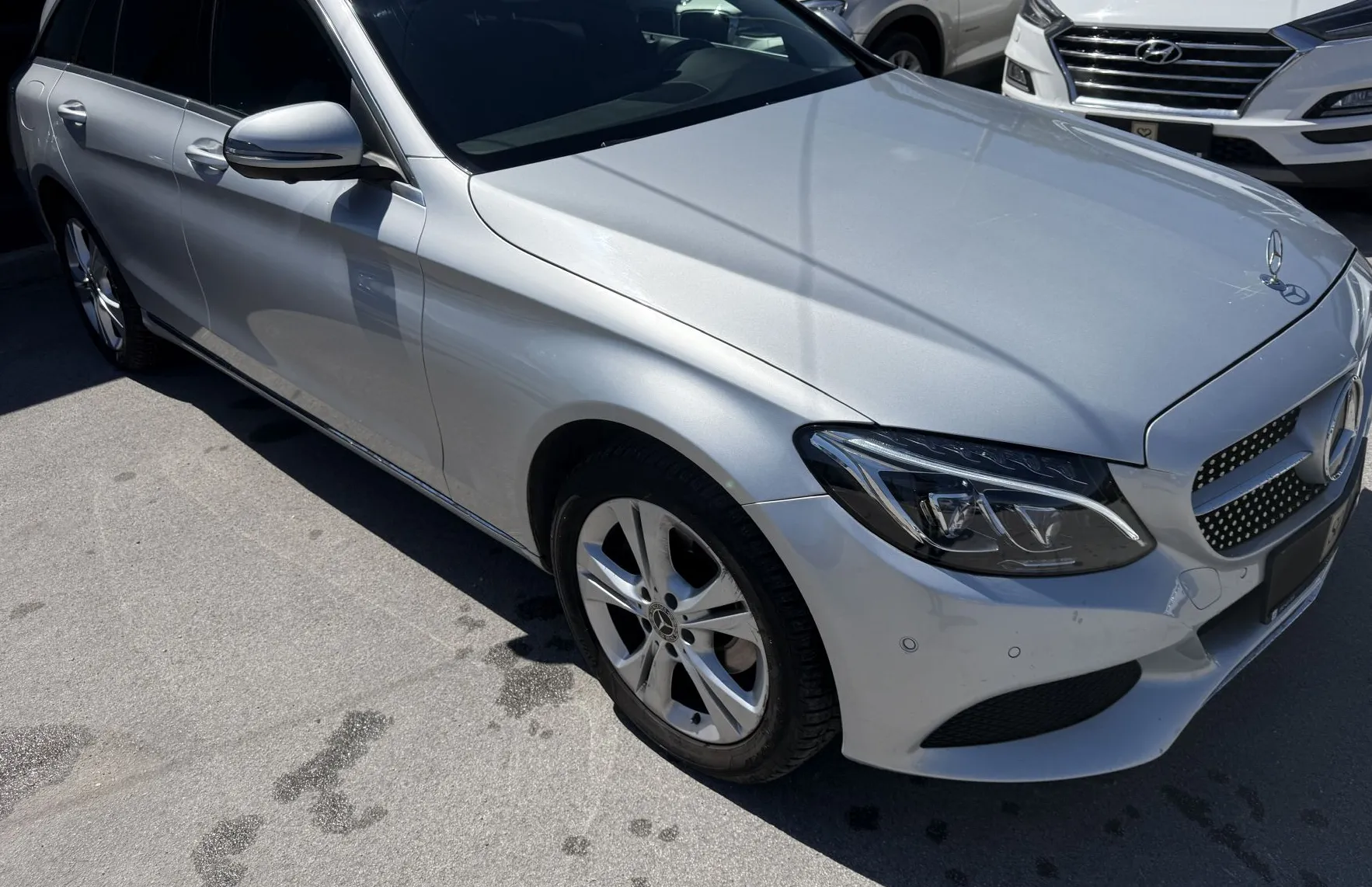 Zunanja slika - Mercedes-Benz C-Razred - C200d T PANO-FULLED-ACC-EL.PRT-NAVI-BT-360-AMBIENT - 2
