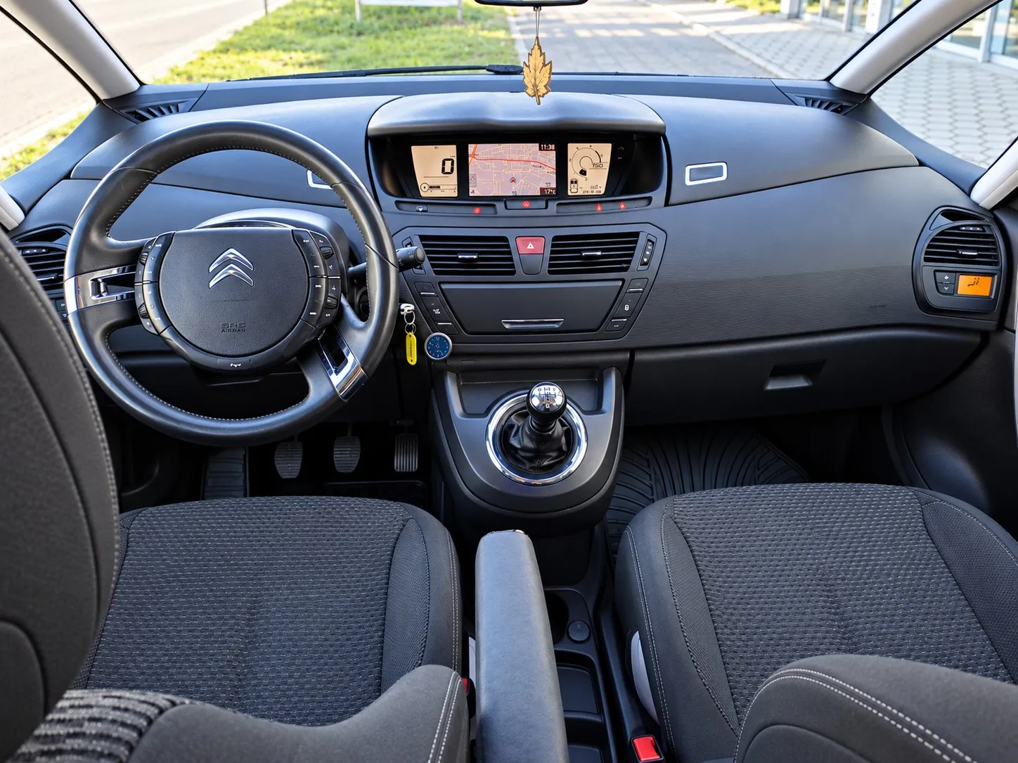 Zunanja slika - Citroën C4 - Picasso 1,6 HDi Furio - 8