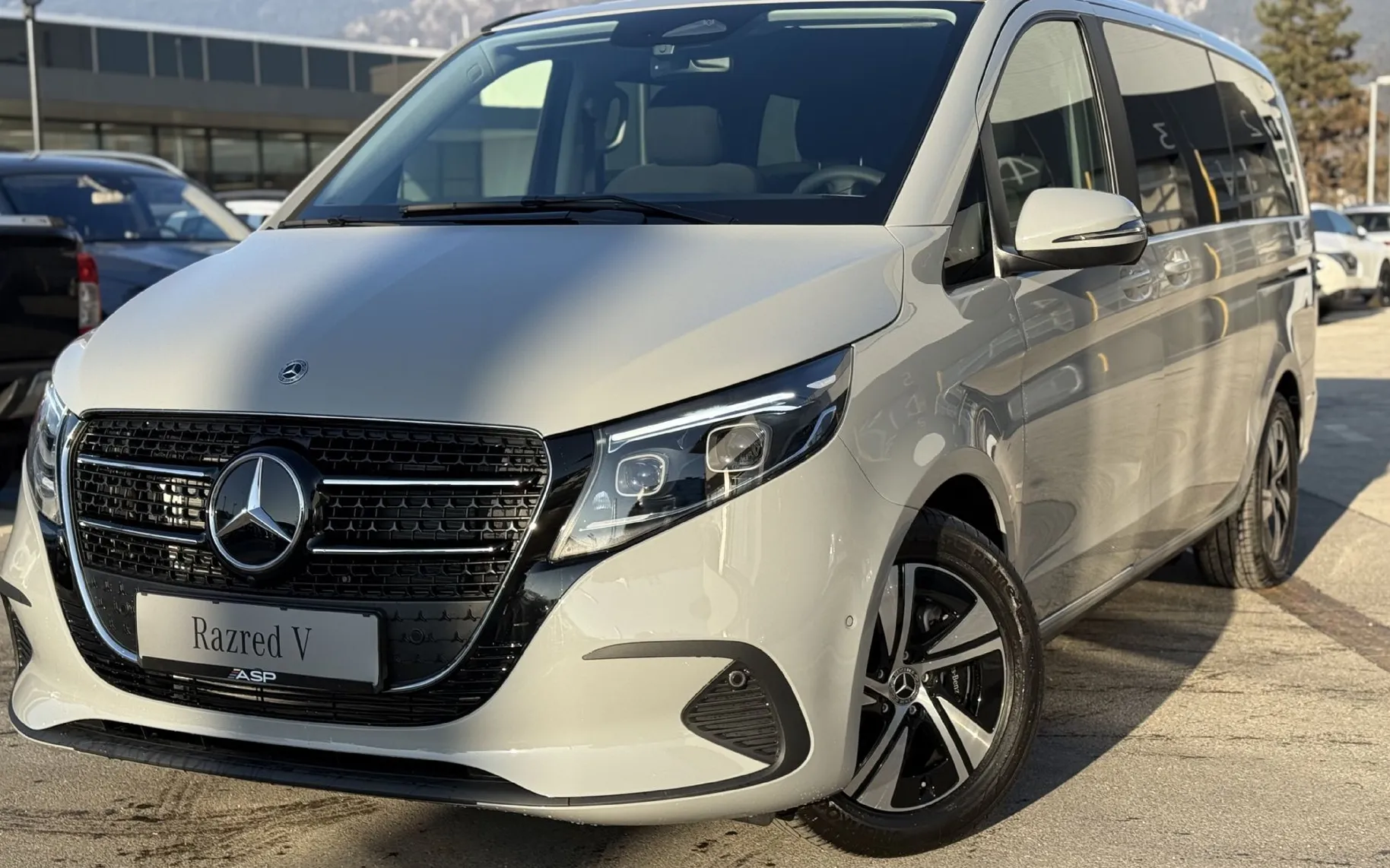 Zunanja slika - Mercedes-Benz V-Razred - V 250 d Style dolgi - 1