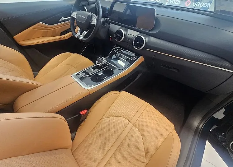 Zunanja slika - Forthing Forthing T5 EVO - T5 Evo my 2025 + ADAS- JADE GREEN+BEIGE INTERIOR+ - 2