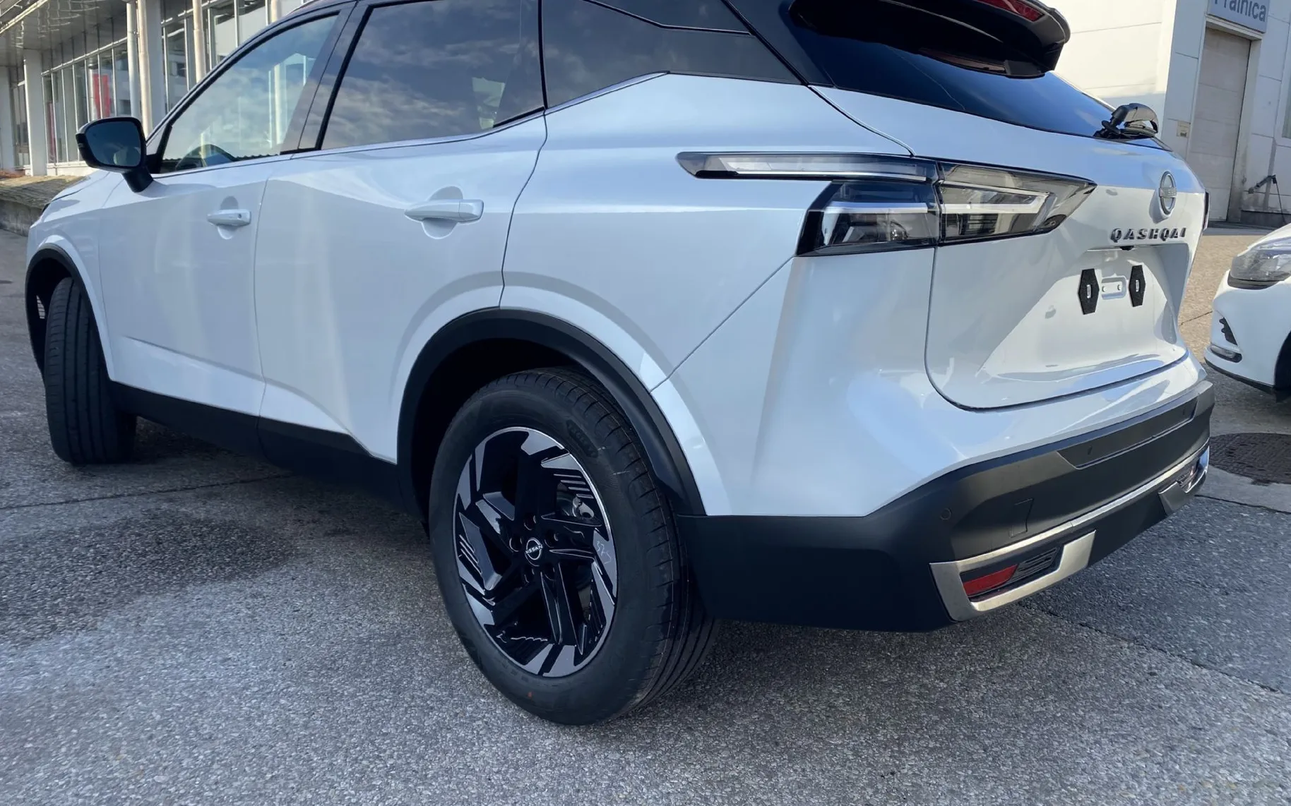 Zunanja slika - Nissan Qashqai - 1.3 DIG-T X-T N-CONNECTA COLD - 14