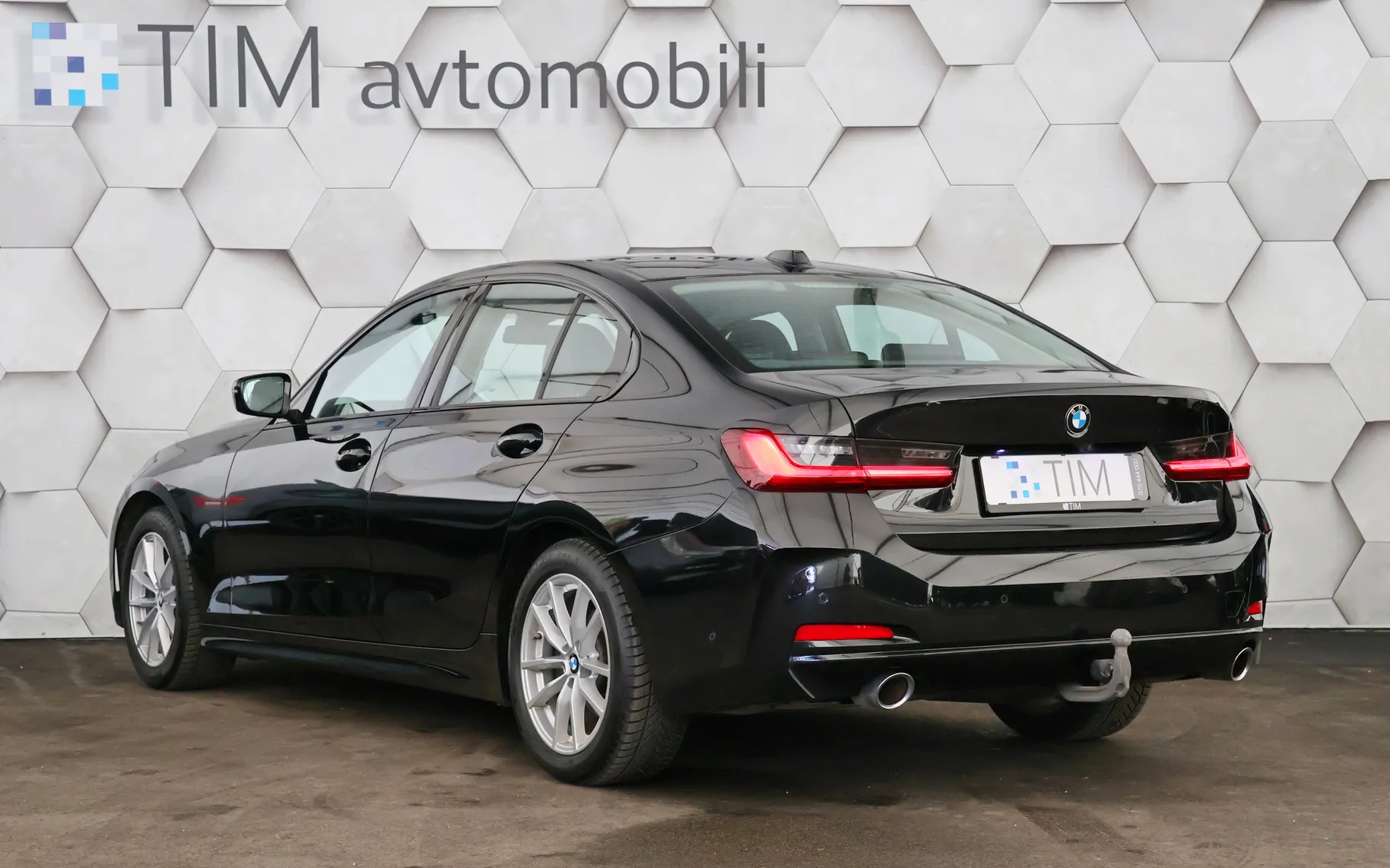 Zunanja slika - BMW Serija 3 - 3 Series Limousine 318d Aut Sportline 150KM - 4