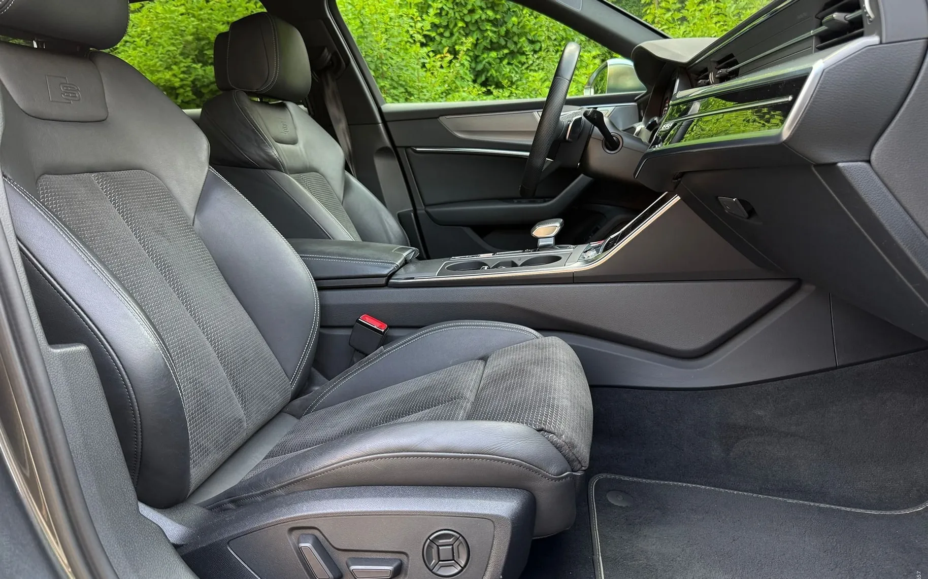 Notranja slika - Audi S6 - Q|HD-Matrix|ACC|Memory|Kljuka|Zračno|Ambient - 8