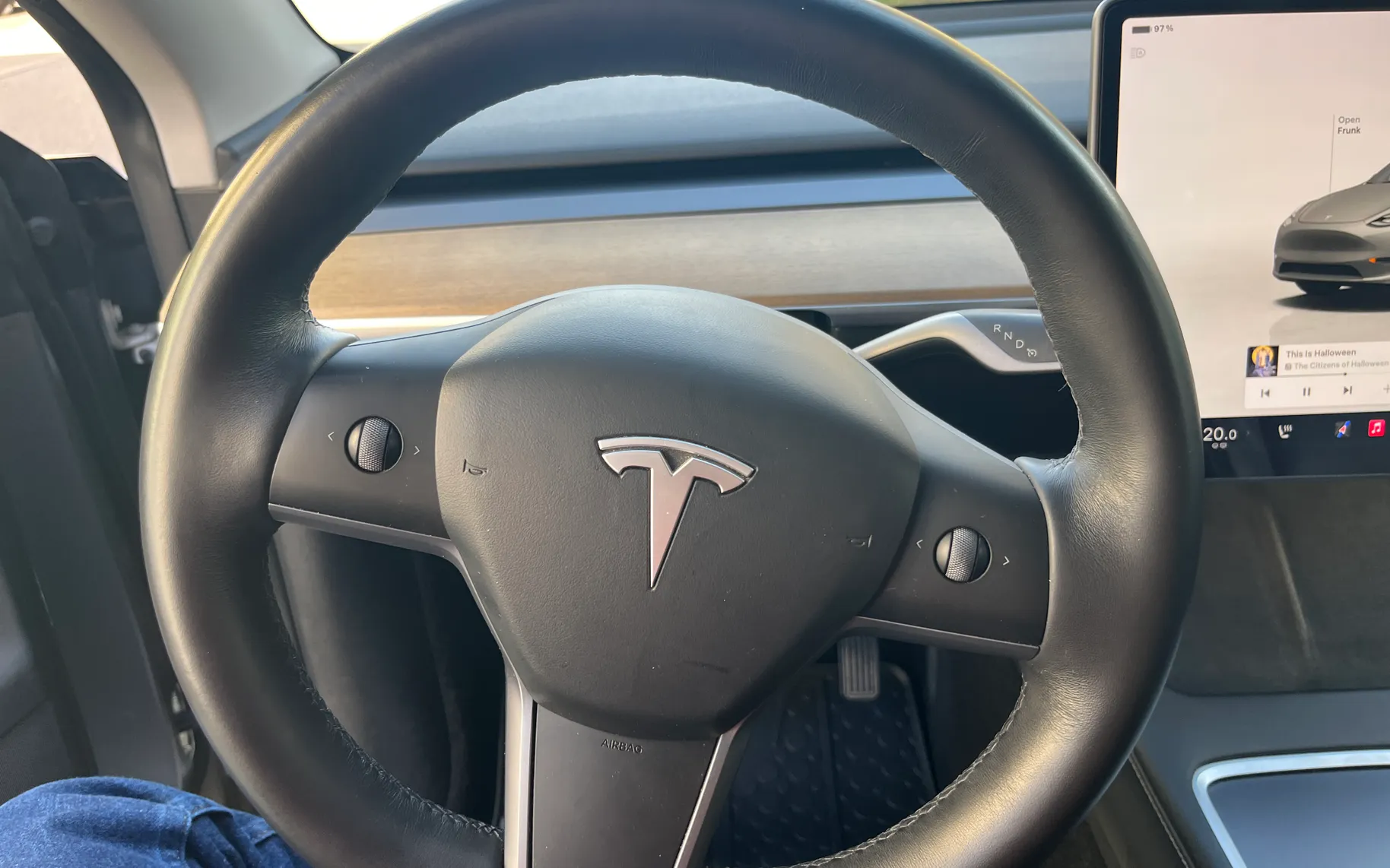 Notranja slika - Tesla Model Y - 3D3 / 3D7 - 16