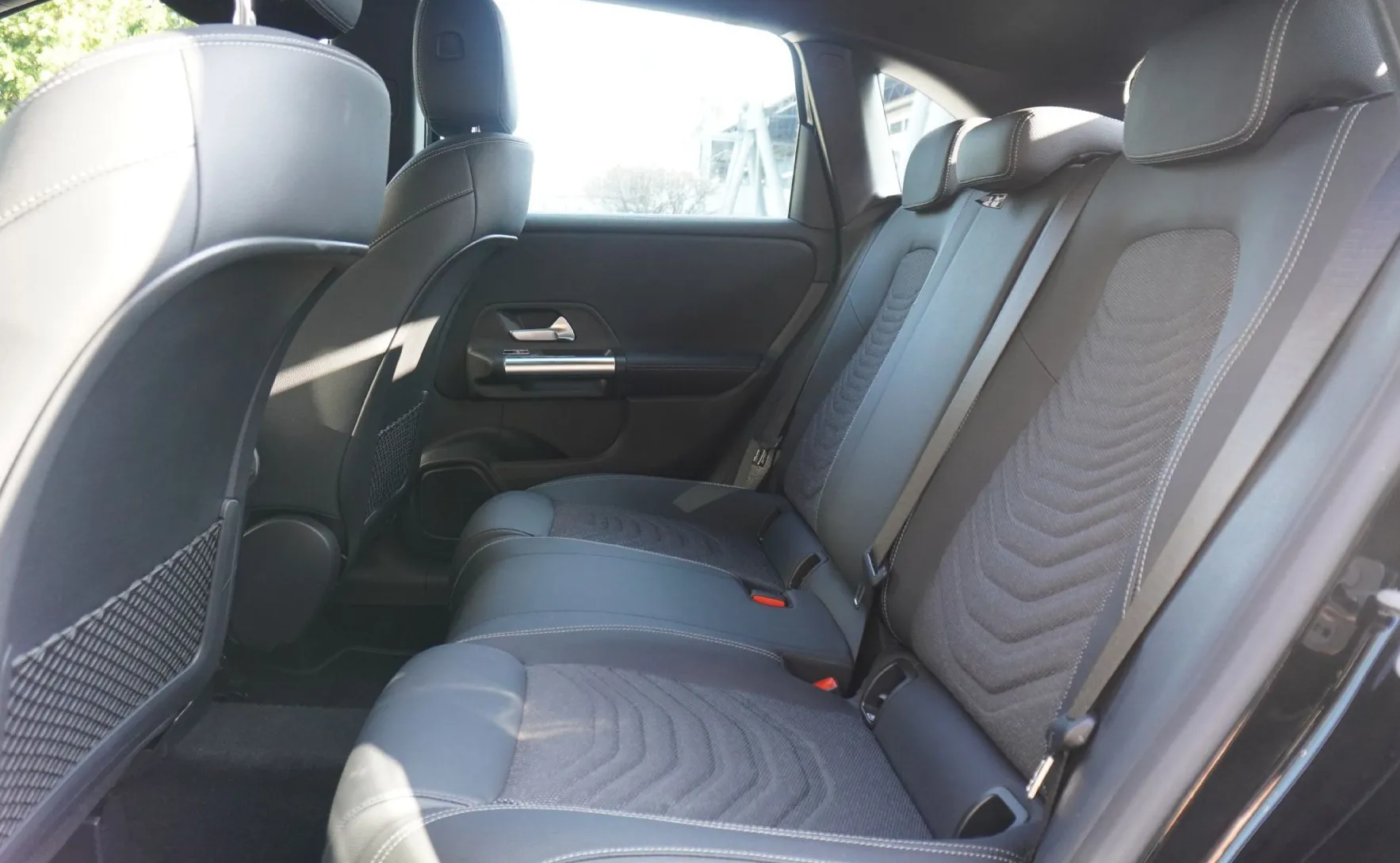 Zunanja slika - Mercedes-Benz B-Razred - B 180 DCT - 7