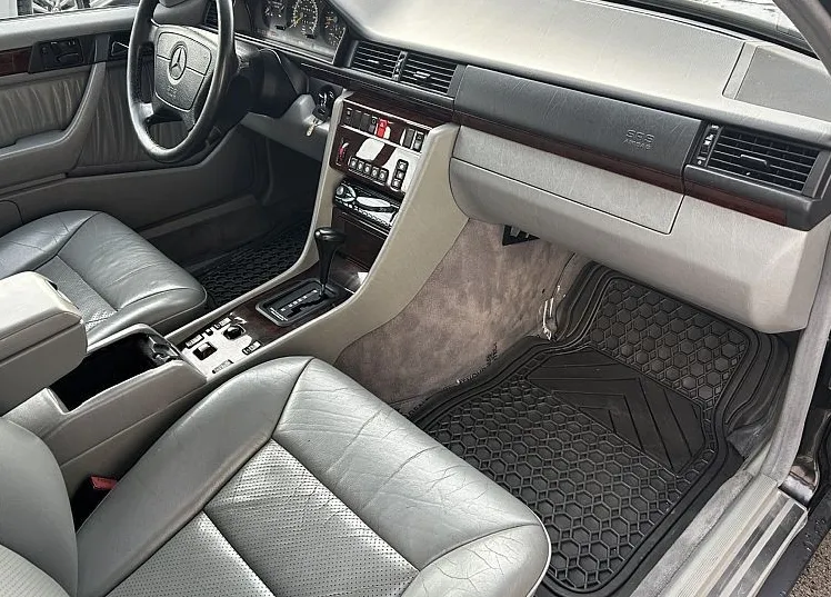 Zunanja slika - Mercedes-Benz E-Razred - E320 - 5