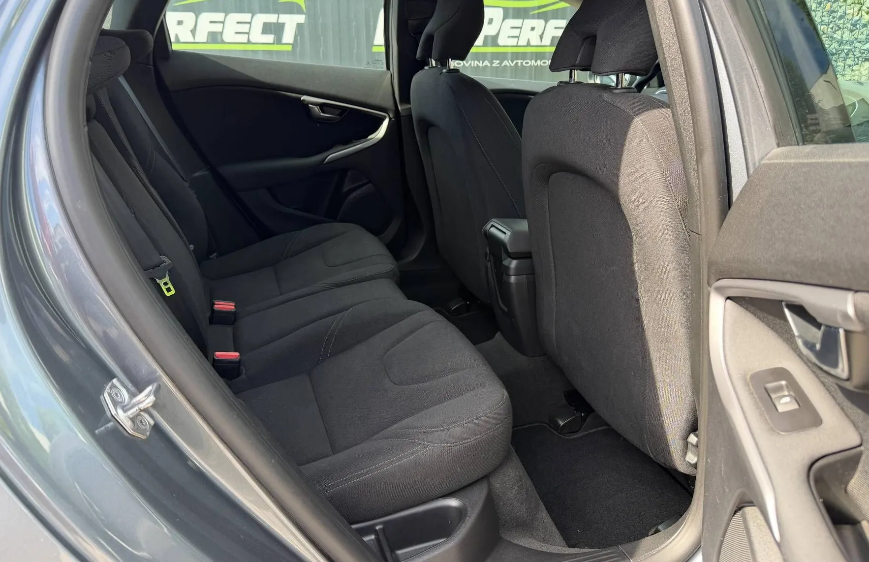 Zunanja slika - Volvo V40 - D2 | PDC | NAVI | VELIK SERVIS |... - 18