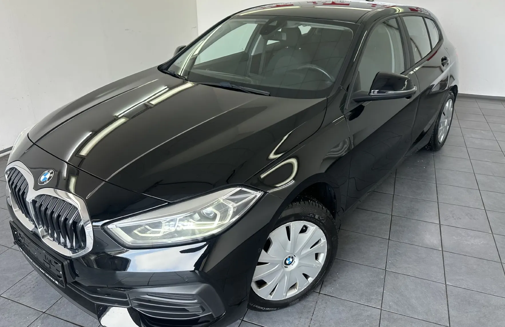 Zunanja slika - BMW Serija 1 - : 116d.NEMŠKI+4 GUME.NAVI.AUTOMATIK.SAMO 118.000KM - 3