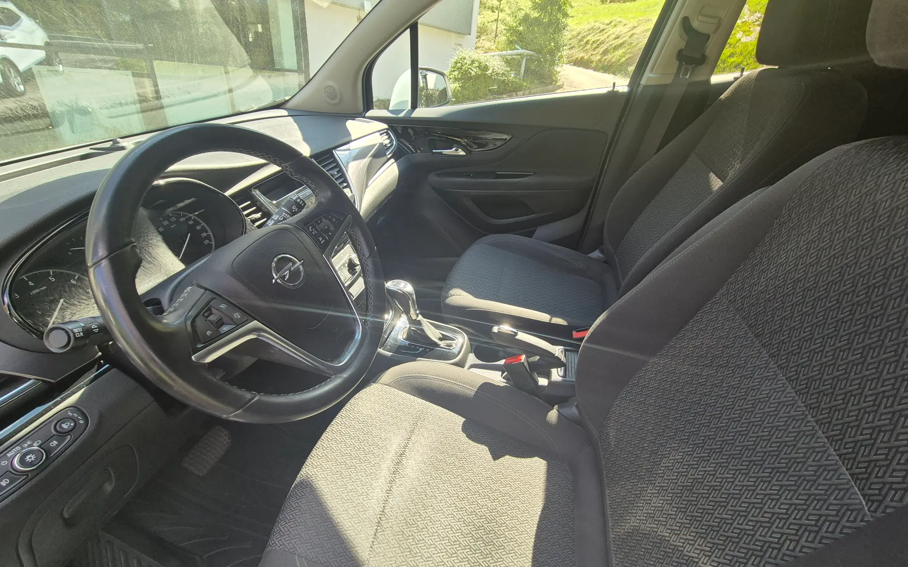 Zunanja slika - Opel Crossland X - Mokka X 1.4 ECOTEC TURBO 103KW ENJOY - 5