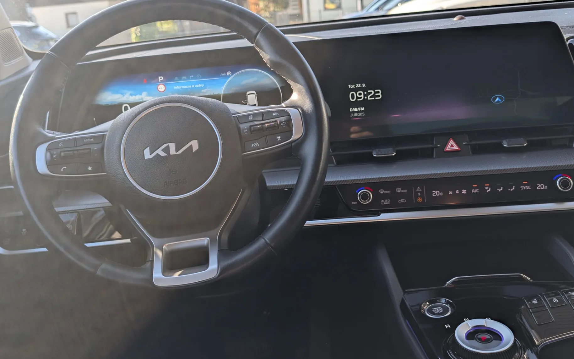 Zunanja slika - KIA Sportage - 1,6 T-GDI MHEV EX Style DCT - 8