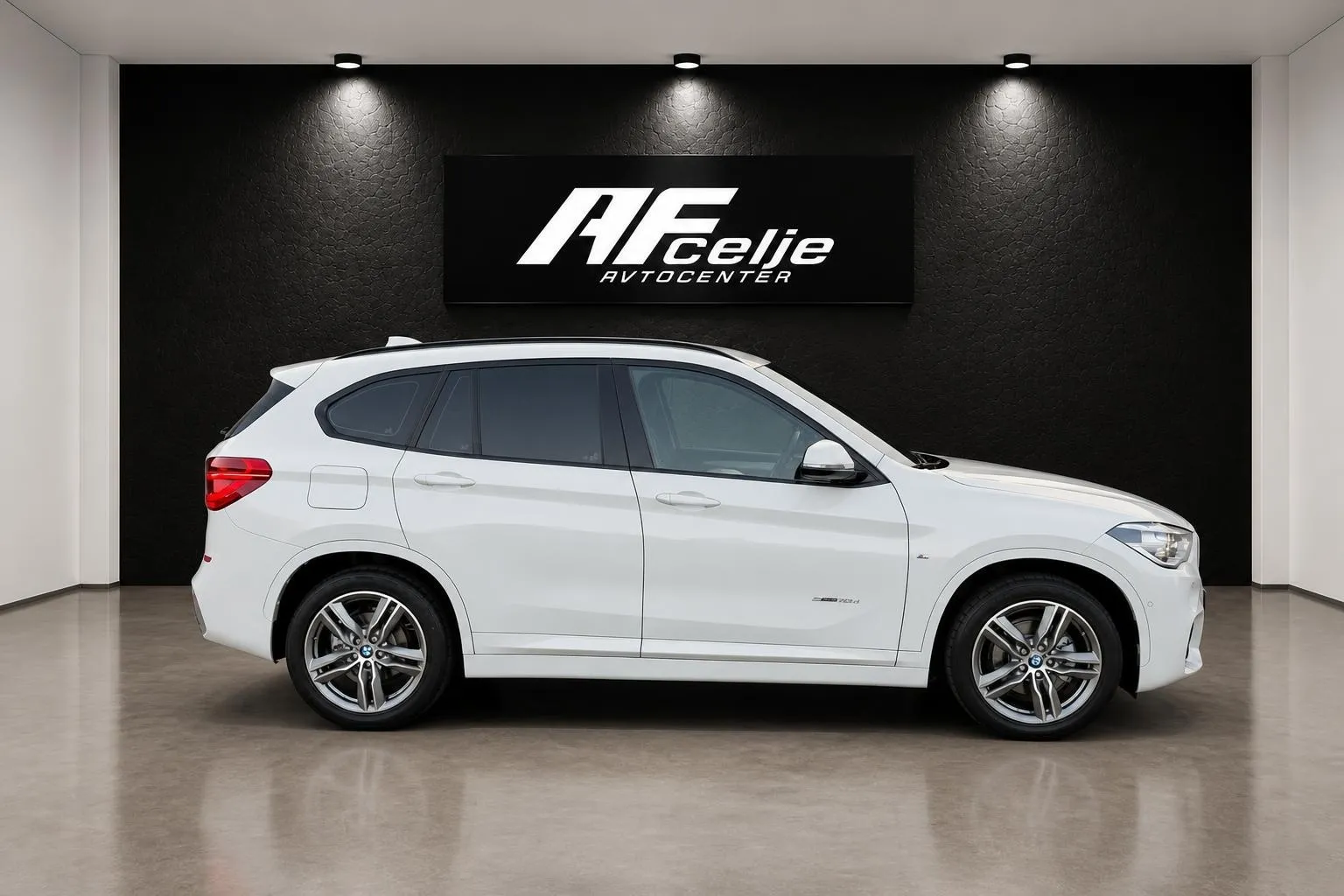 Zunanja slika - BMW serija X1: - sDrive 18d-M PAKET-FUL LED-LIZING ZA TUJCE-PDC- - 4