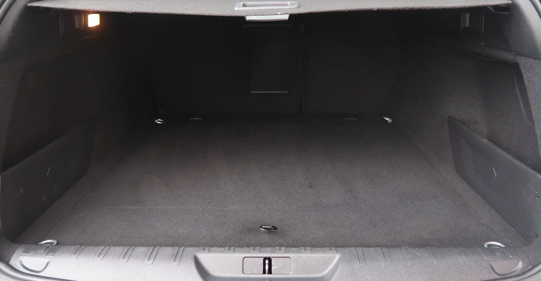 Zunanja slika - Peugeot 308 - SW 1.5 BlueHDi 100 S&S Business - 16