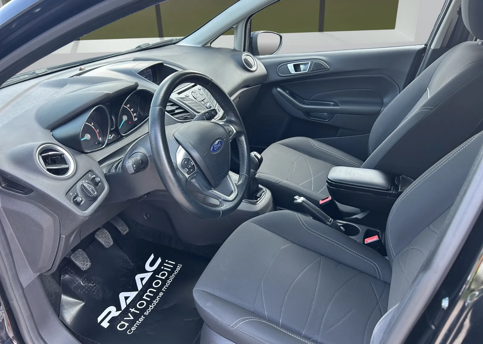 Zunanja slika - Ford Fiesta - 1,0 Ecoboost Style - 2