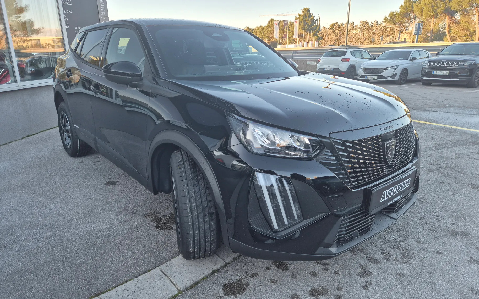Zunanja slika - Peugeot 2008 - ACTIVE PACK PureTech 100 - 12