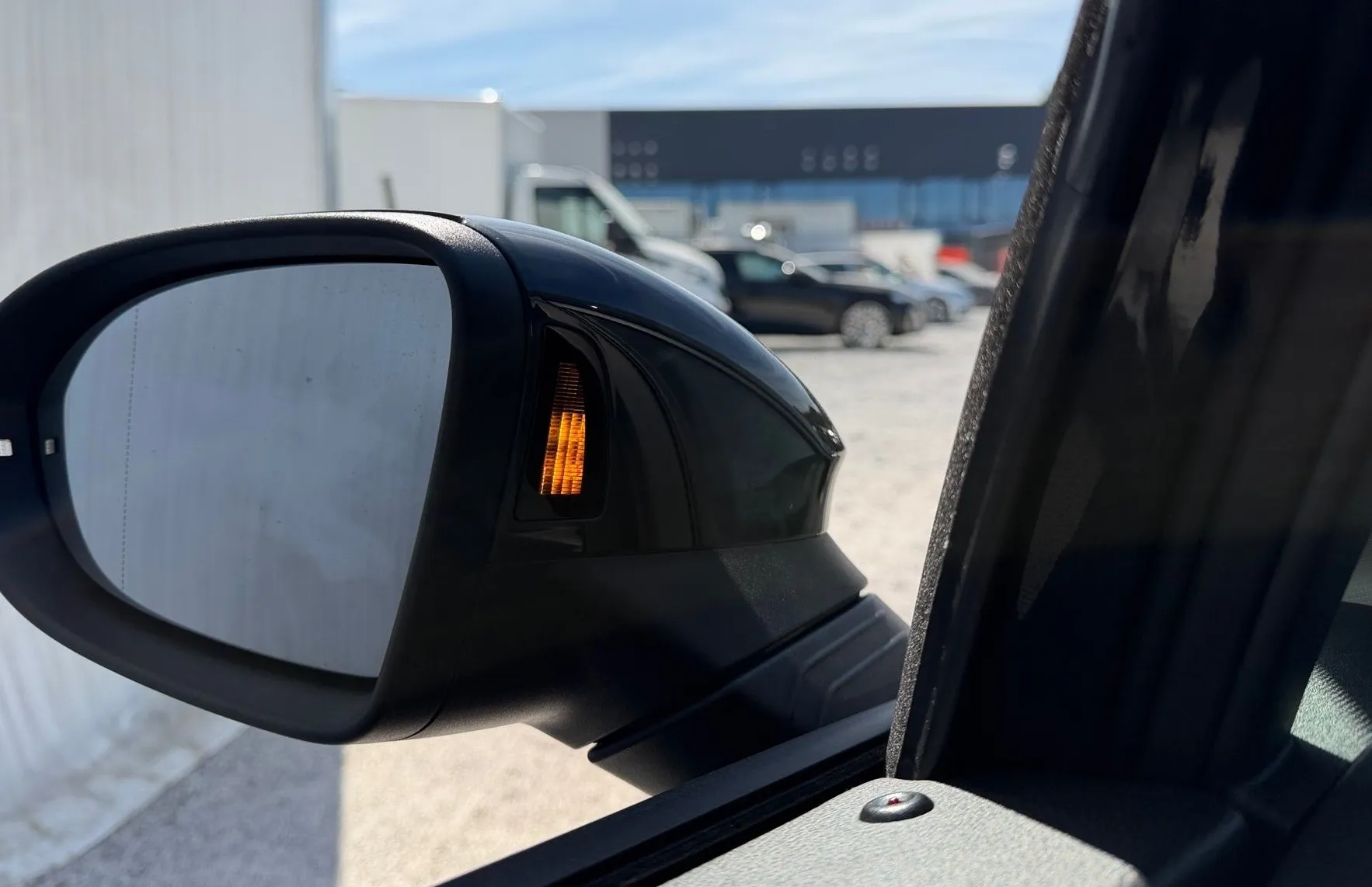 Zunanja slika - VW Golf - Variant 2.0 TDI BMT Life DSG - Kamera - Vlečna Kljuka - 15