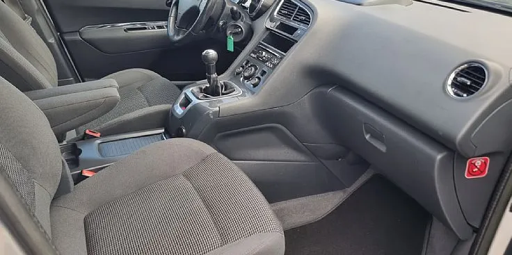 Zunanja slika - Peugeot 5008 - 1.6 VTi - 7 SEDEŽEV - HITRI KREDIT BREZ POLOGA - 8