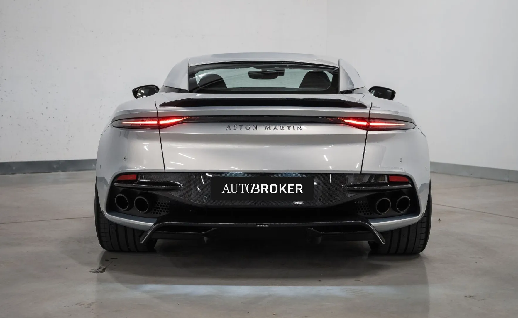 Zunanja slika - Aston Martin DBS - DBS - 6