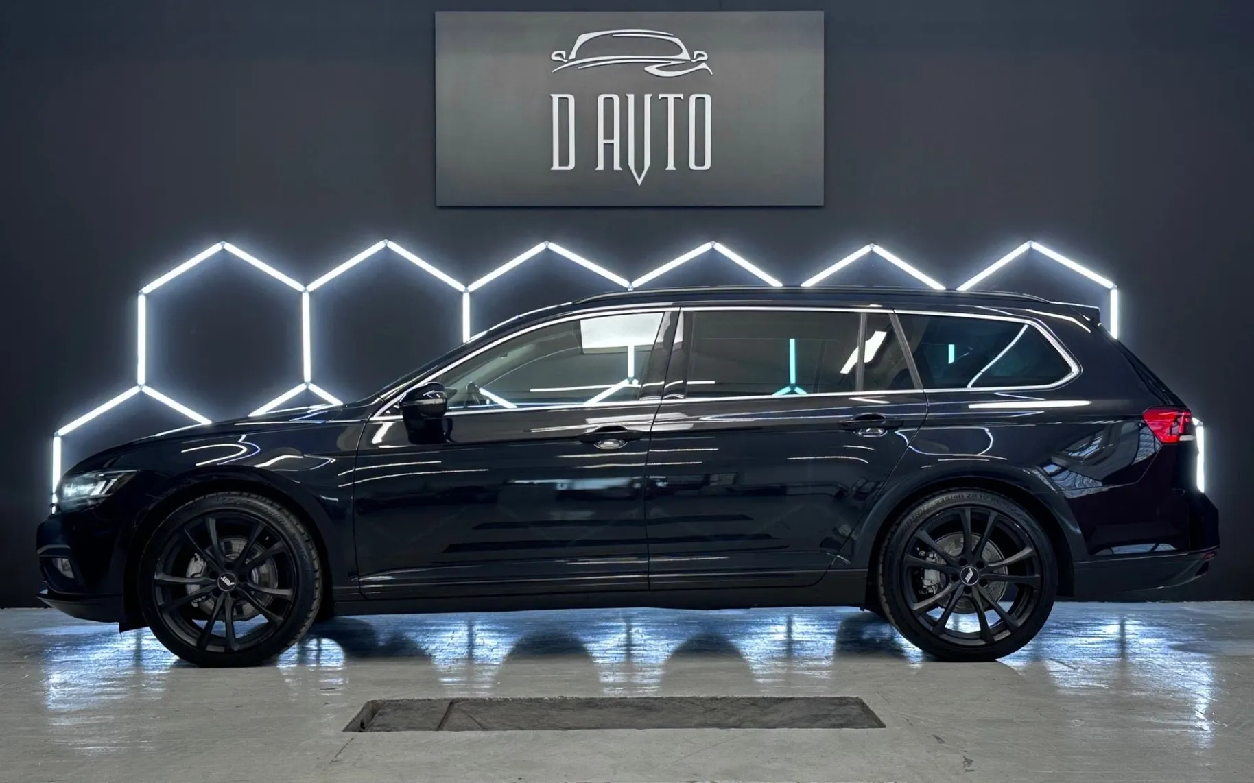 Zunanja slika - VW Passat Variant - 2.0 TDI  DSG+KAMERA+NAVI+KLJUKA+ACC+F1 - 8