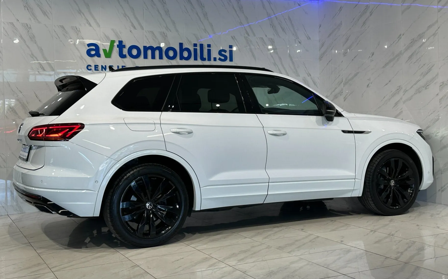 Zunanja slika - Volkswagen Touareg - V6 TDI R-Line 4M |Pano|Zračno|NightV|4WS|Hlaj|We.. - 5