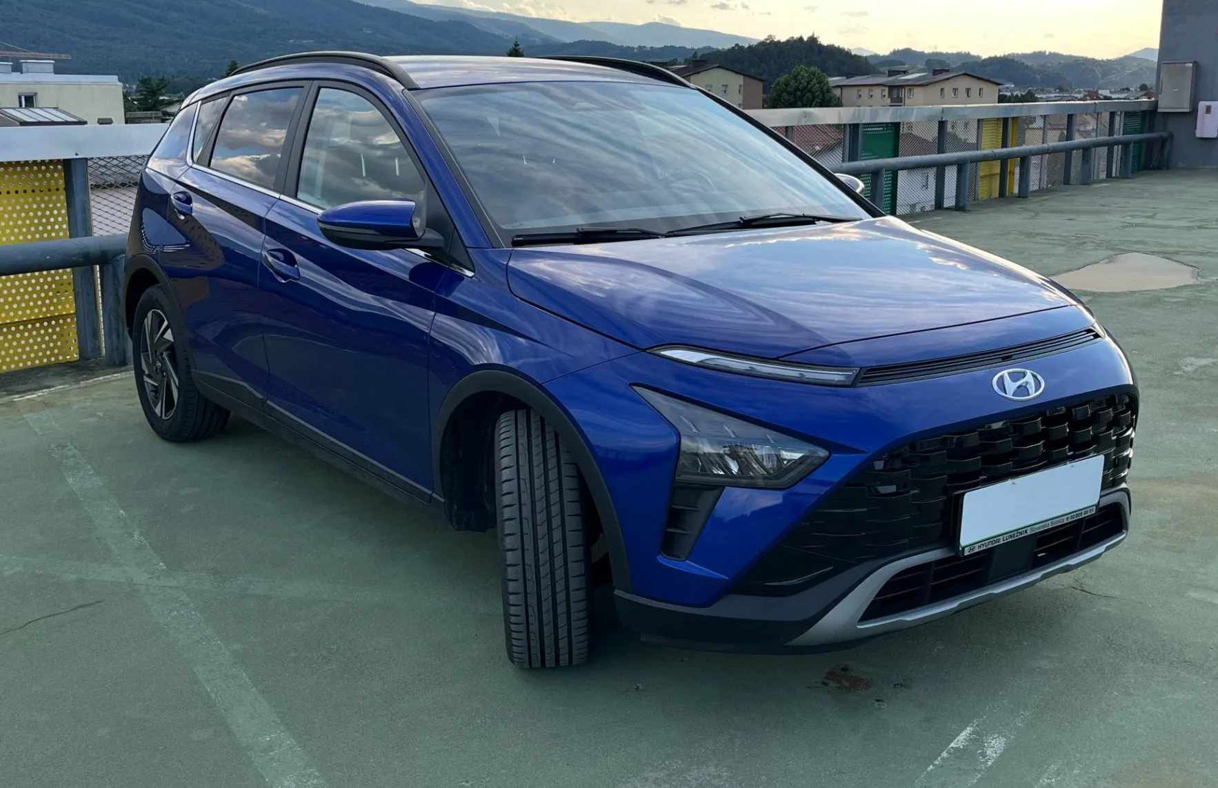 Zunanja slika - Hyundai Bayon - 1.0 T-GDI Style.LED.VZR.KAM.LANE AS.ACC 22.768 KM - 3