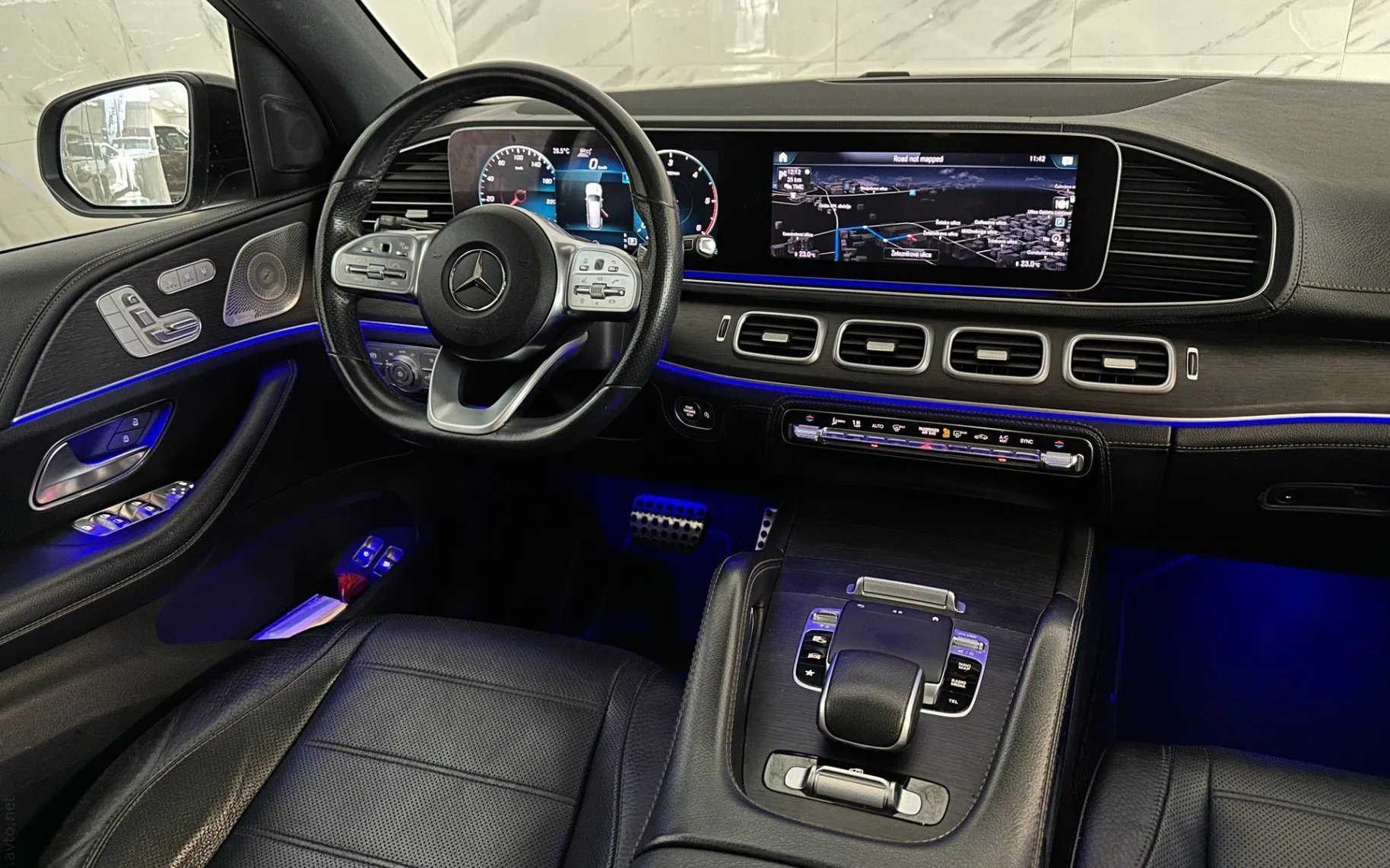 Notranja slika - Mercedes-Benz GLS-Razred - 400d|4M|AMG|Pano|Zračno|ACC|Hlaj|Burm|360K|Kljuka. - 12