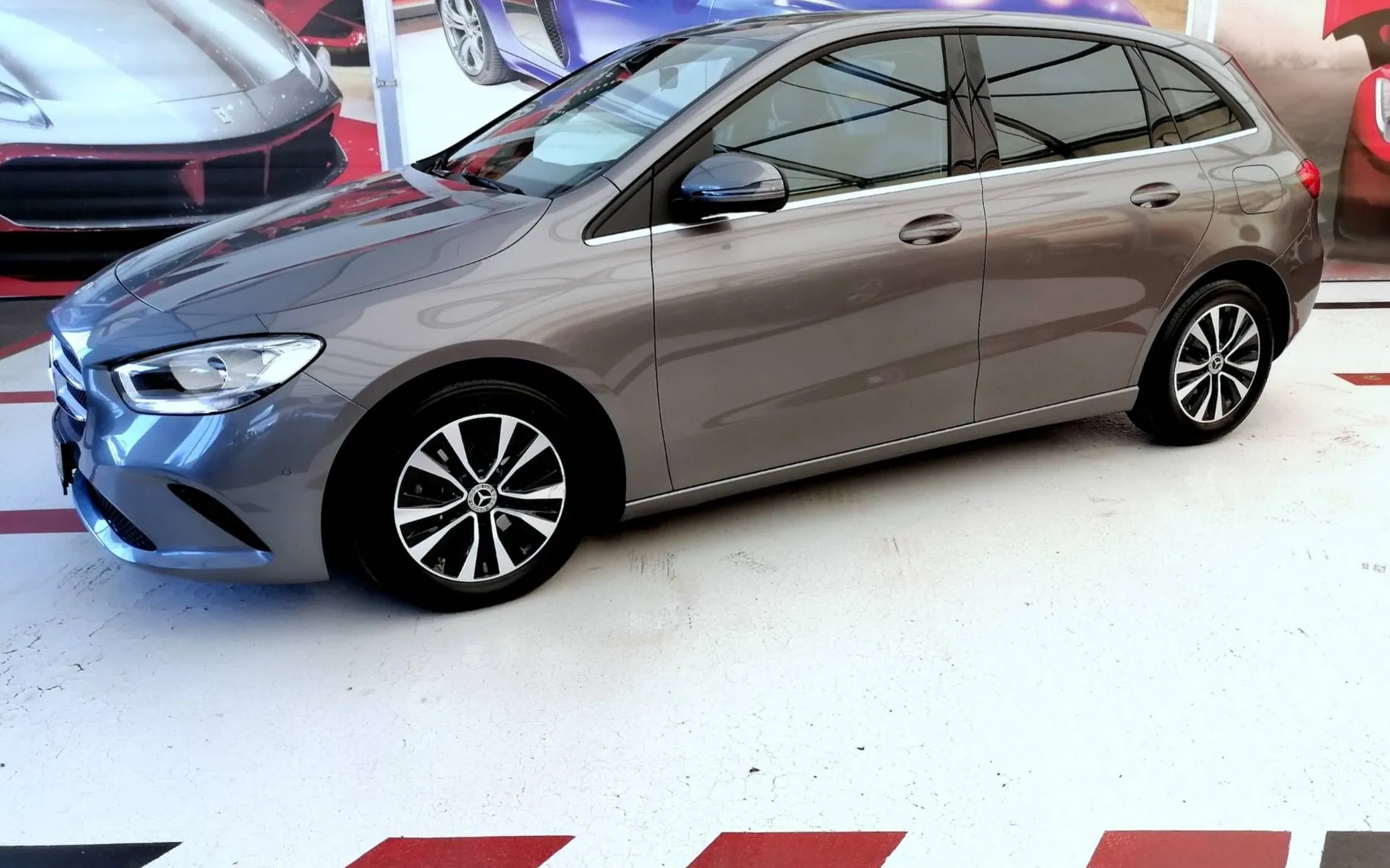 Zunanja slika - Mercedes-Benz B-Razred - B 180 AVANTGARDE LED KAMERA ALU NAVI 1.LASTNIK-TOP - 1
