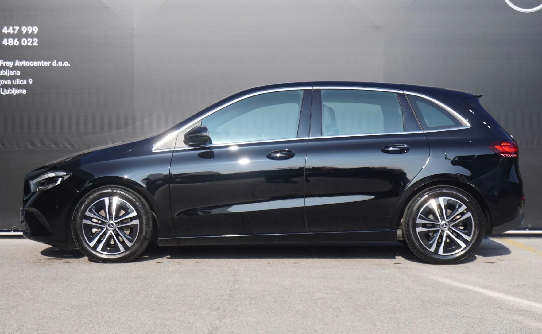 Zunanja slika - Mercedes-Benz B-Razred - B 180 DCT - 4