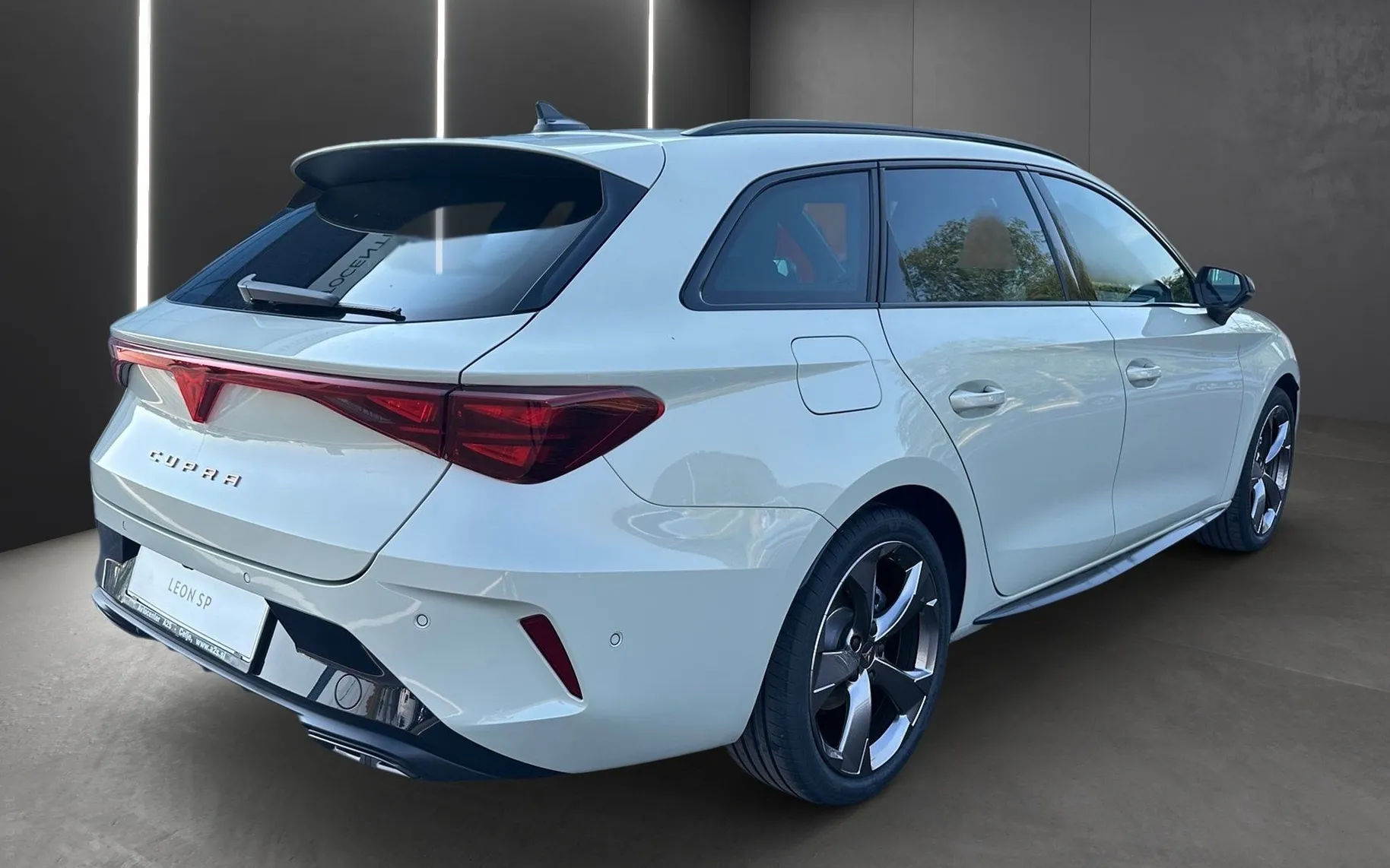 Zunanja slika - Cupra Leon - ST 1.5 eTSI DSG - 3