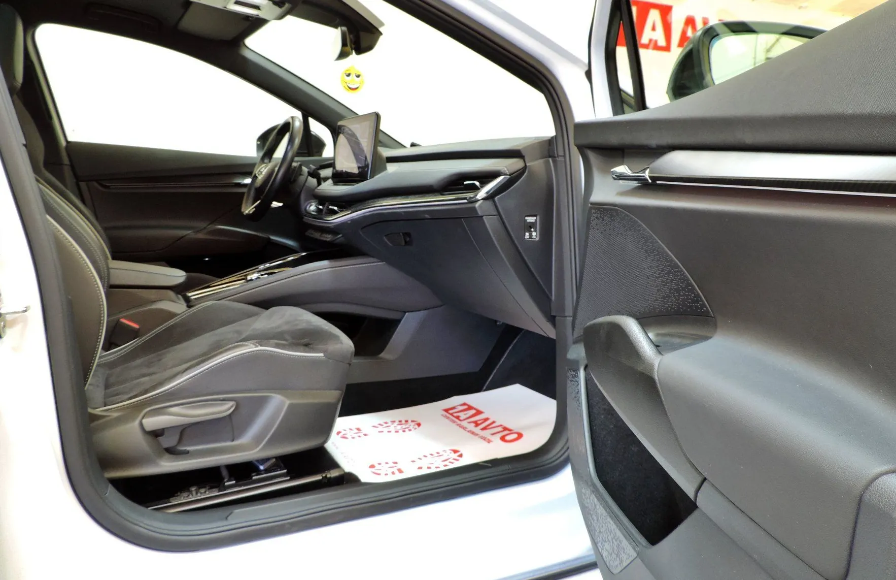 Zunanja slika - Škoda Enyaq - IV 80 Sport Line PANORAMA-ALCANTARA-KAMERA - 11
