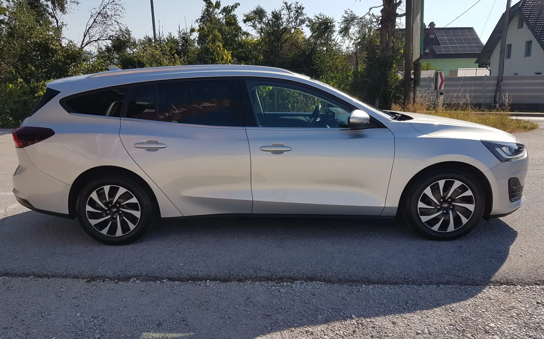 Zunanja slika - Ford Focus - Karavan 1.0 EcoBoost mHEV Titanium - 5